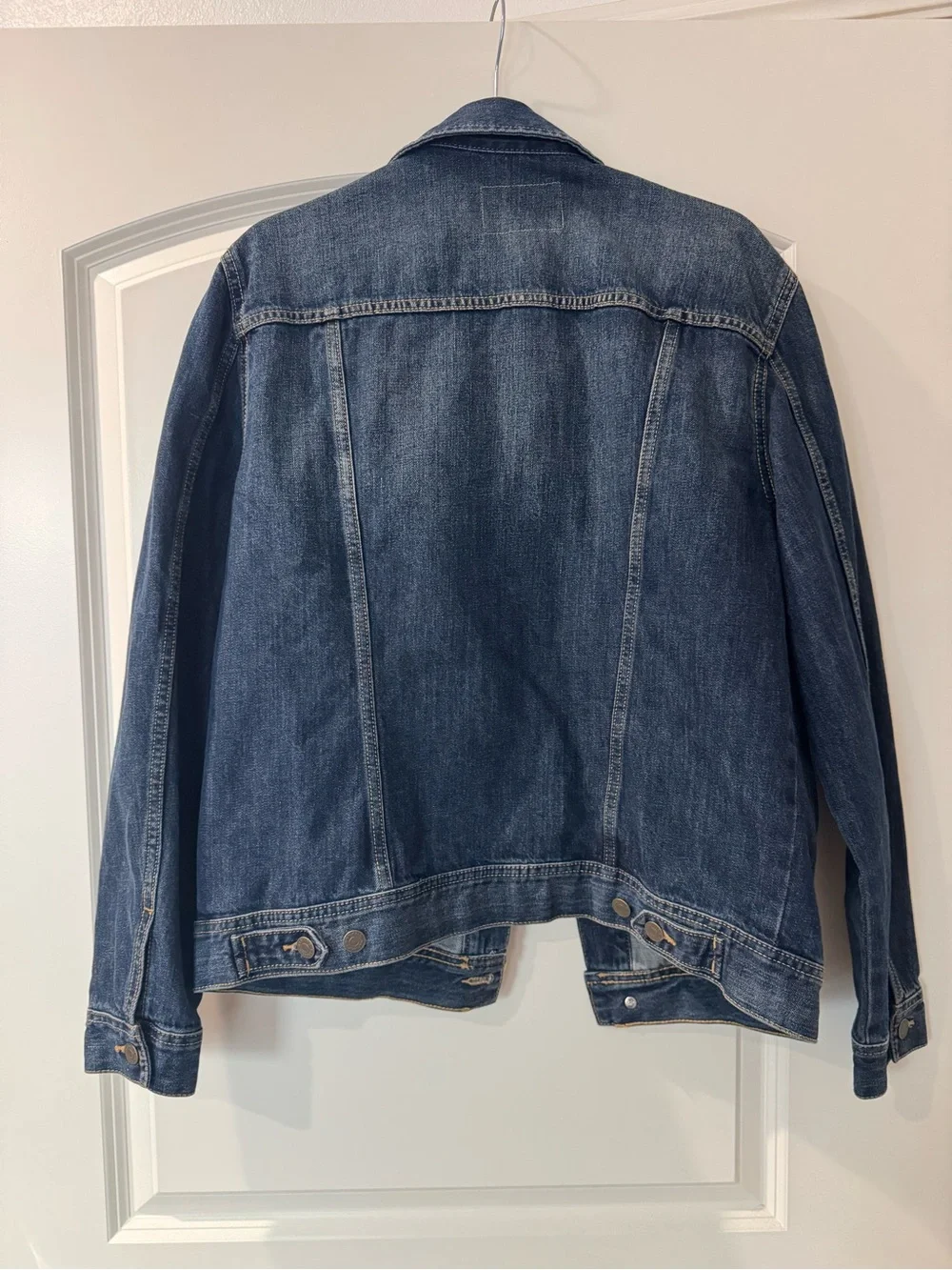 Banana Republic Medium Wash Classic Denim Jacket Men's Size M